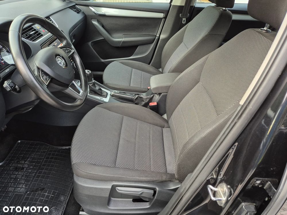 Skoda Octavia 2.0 TDI Edition DSG - 7