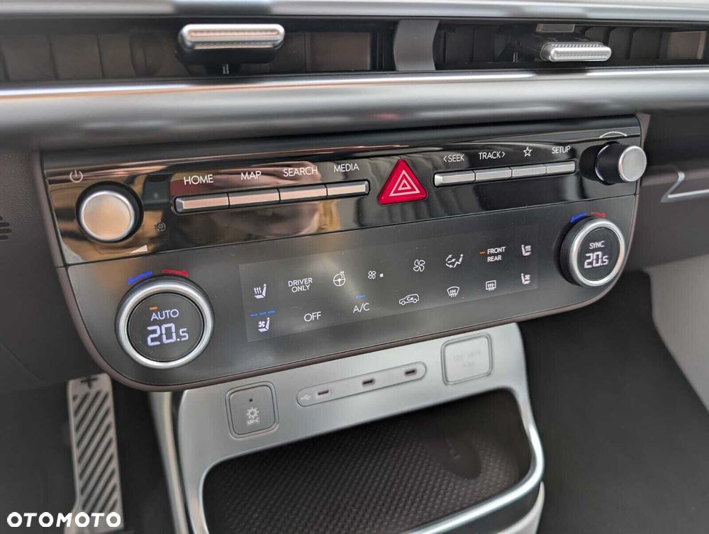 Hyundai IONIQ 9 110kWh Calligraphy AWD Performance - 37