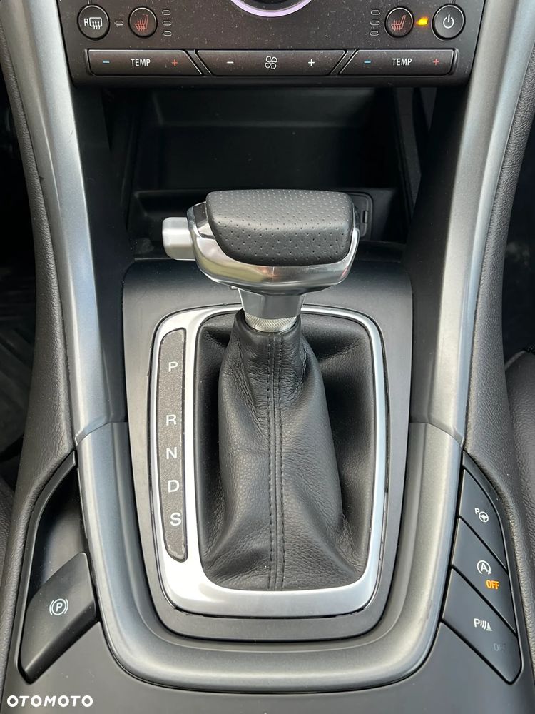 Ford Mondeo 2.0 TDCi Titanium PowerShift - 19