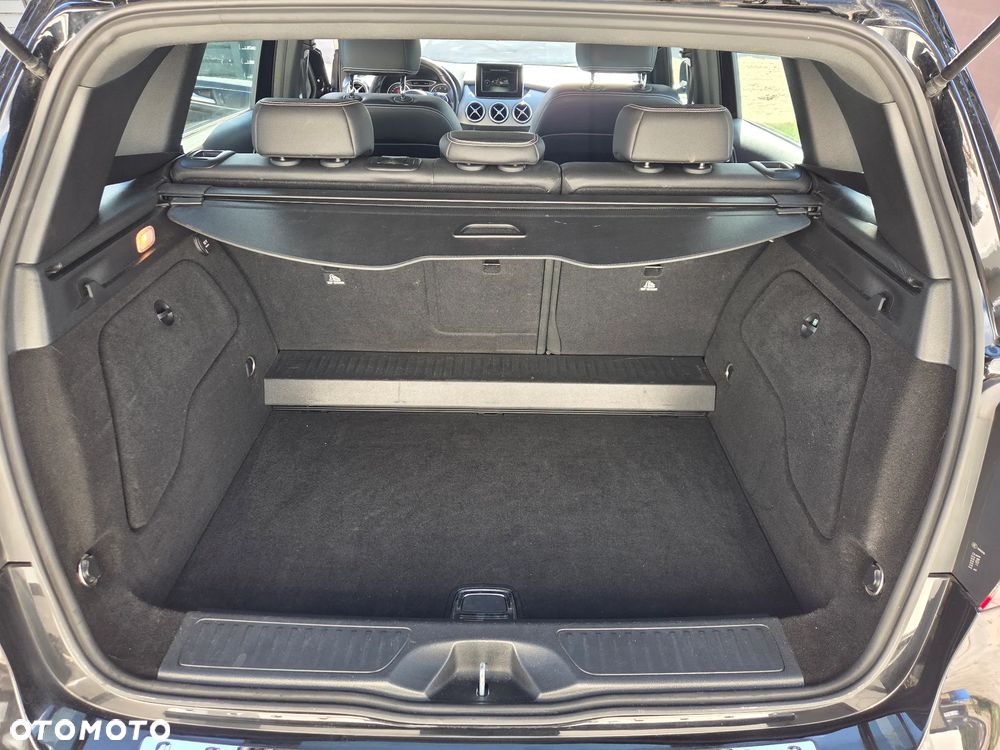 Mercedes-Benz Klasa B 180 BlueEFFICIENCY Edition Style - 24