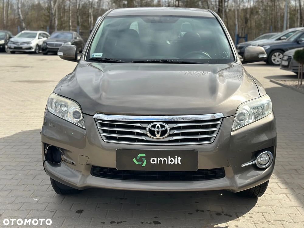 Toyota RAV4 - 2