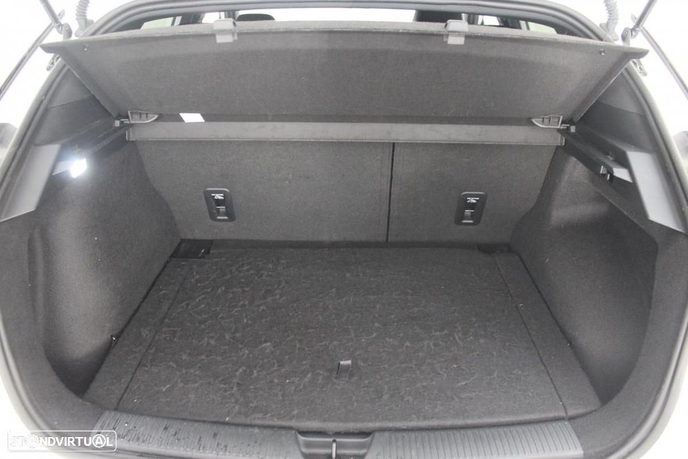 MG MG4 77 kWh Extended Range Luxury - 8