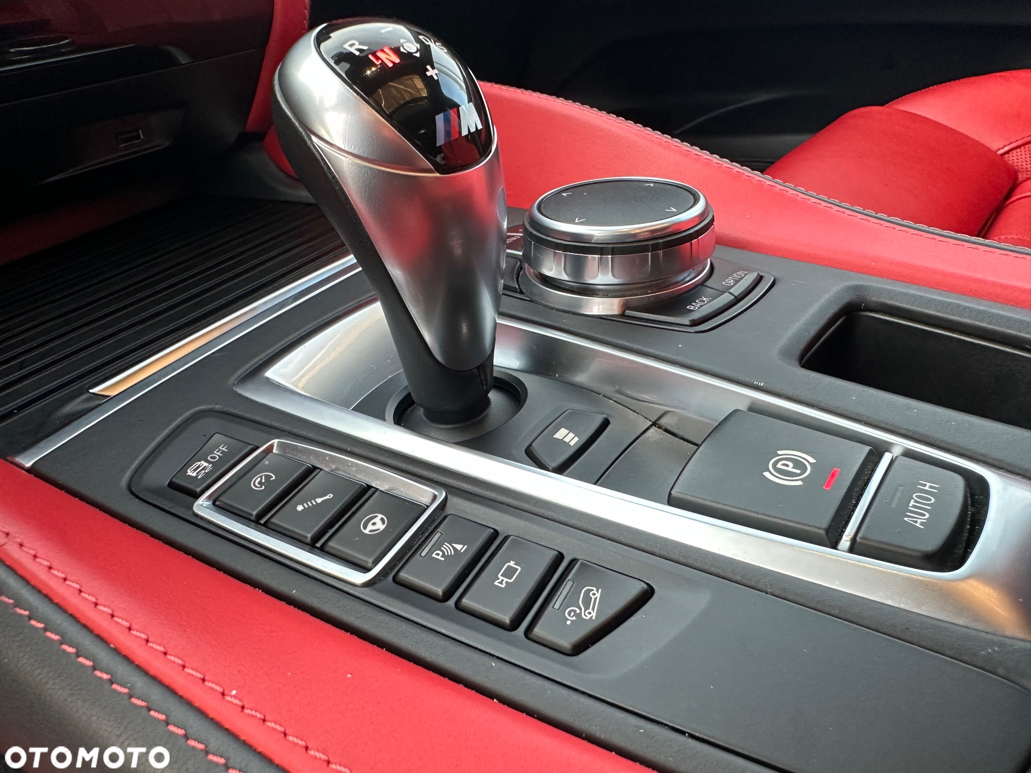 BMW X6M Standard - 16