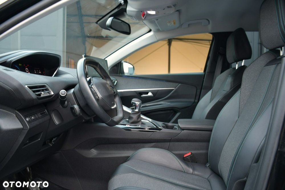 Peugeot 3008 1.2 PureTech Allure Pack S&S - 11