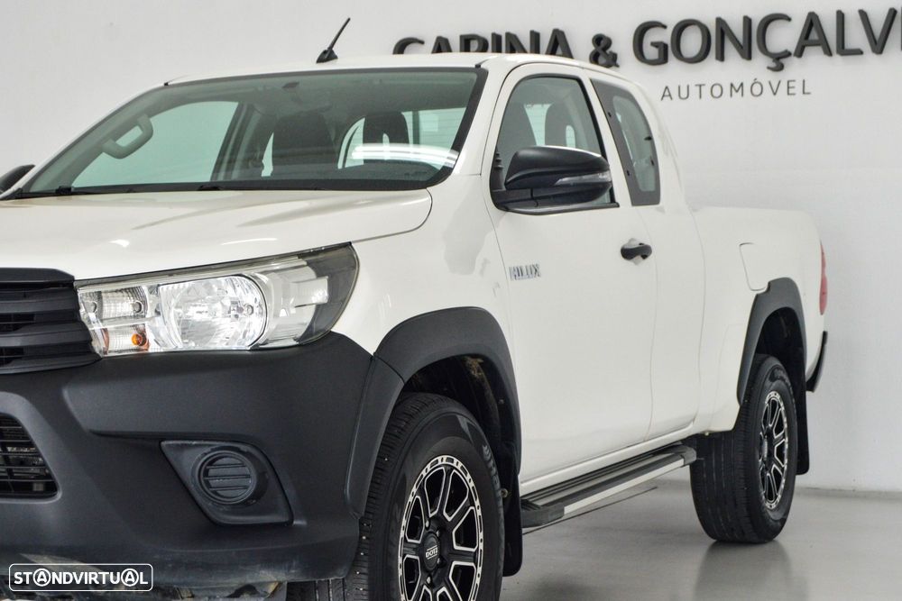 Toyota Hilux 2.4 D-4D 4X2 Cabine Extra 3L - 20