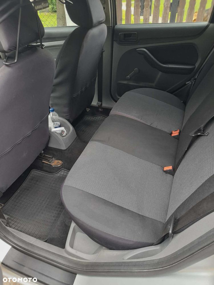 Ford Focus - 7