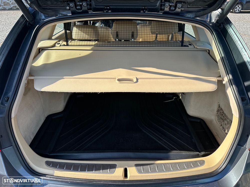 BMW 320 d Auto Line Luxury - 36