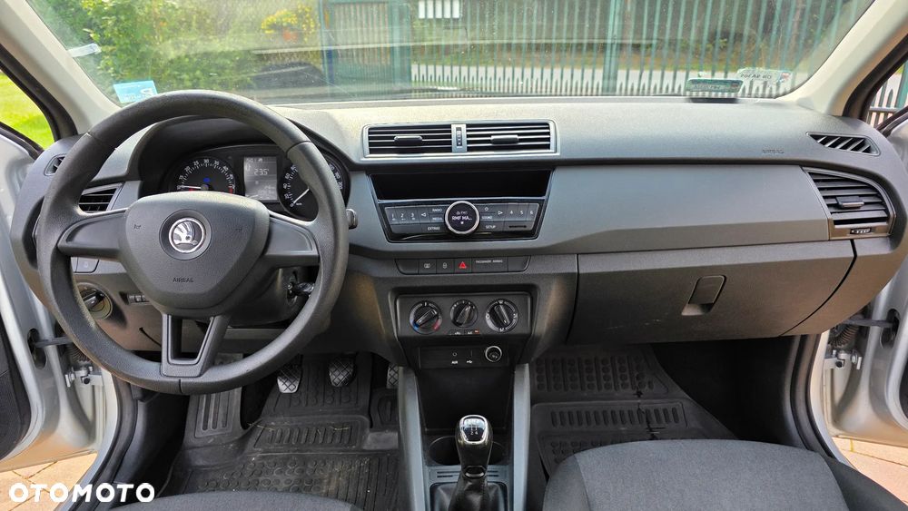 Skoda Fabia - 10
