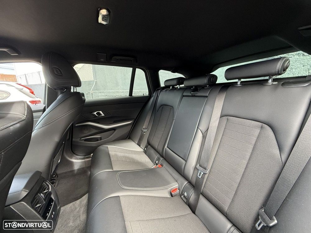 BMW 320 e Touring Corporate Edition Auto - 3