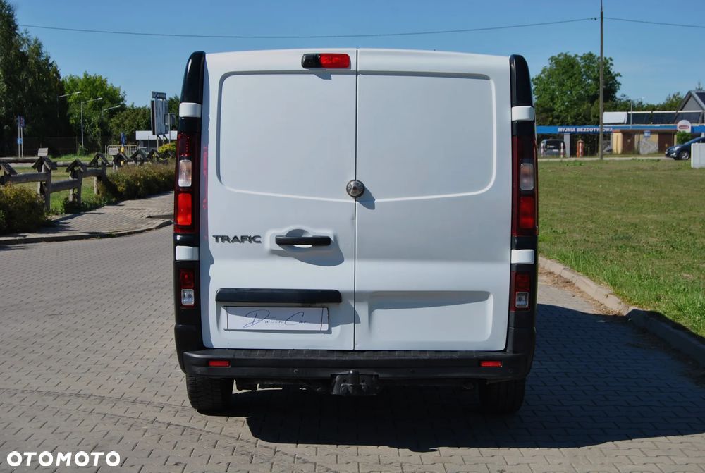 Renault Trafic - 16