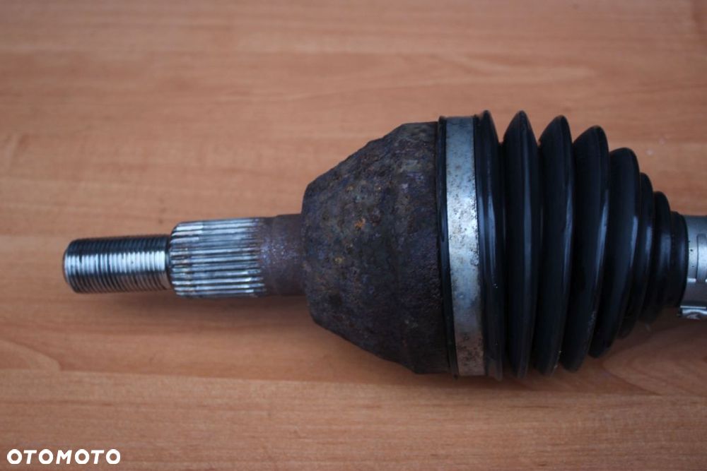 PÓŁOŚ PRAWY PRZÓD ANTARA CAPTIVA 2.2 CDTI MANUAL 4x4 - 2