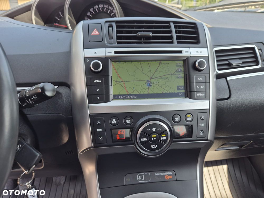 Toyota Verso 1.6 D-4D Prestige - 37