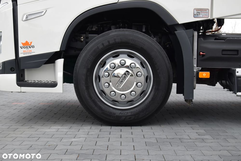 Volvo FH500 / EURO 6 / NOWY MODEL / KLIMATYZACJA POSTOJOWA / ACC / LEDY / 2 ZBIORNIKI / 2022 / NISKI PRZEBIEG / SERWISOWANY / SPROWADZONY - 13