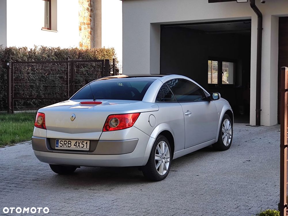 Renault Megane MeganeCC 1.9 dCi Luxe Dynamique - 3