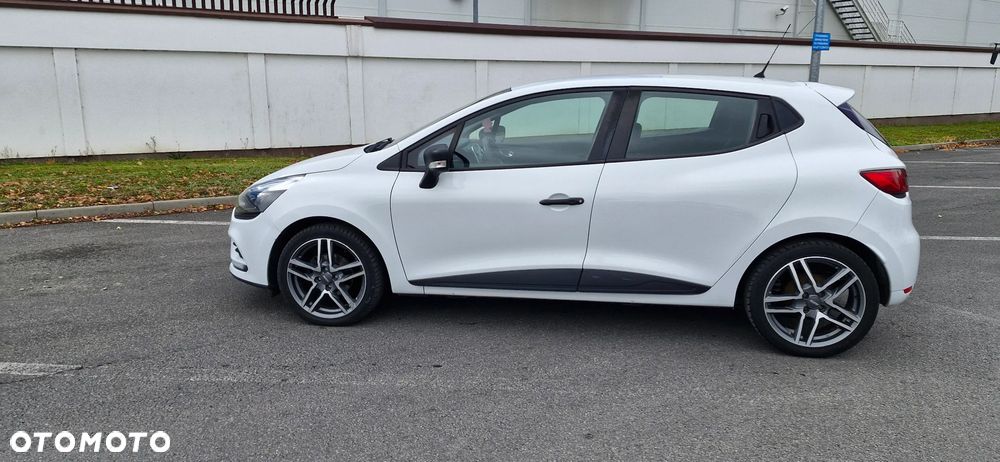 Renault Clio - 8