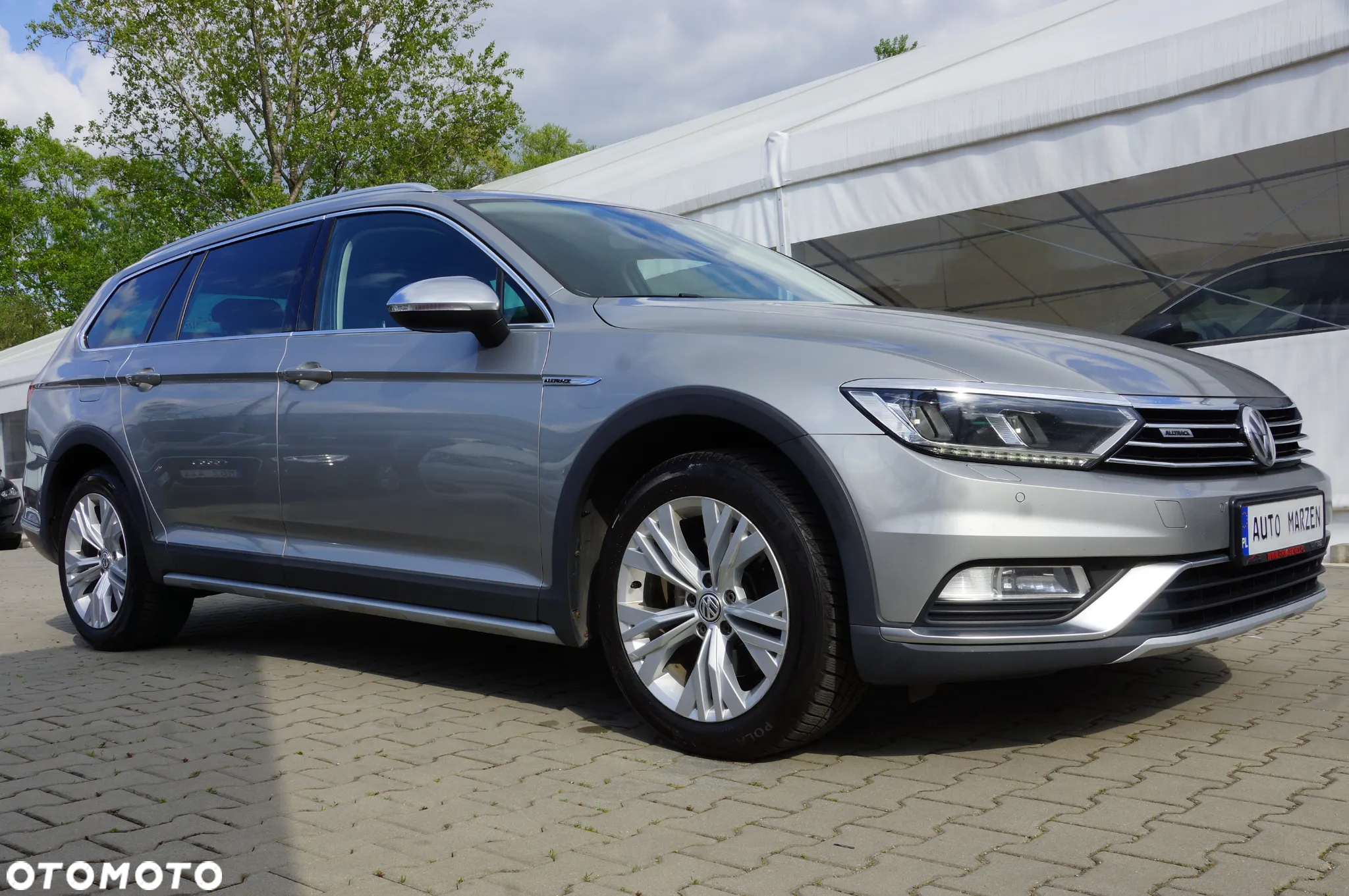 Volkswagen Passat Variant 2.0 TDI SCR DSG 4Motion Alltrack - 10
