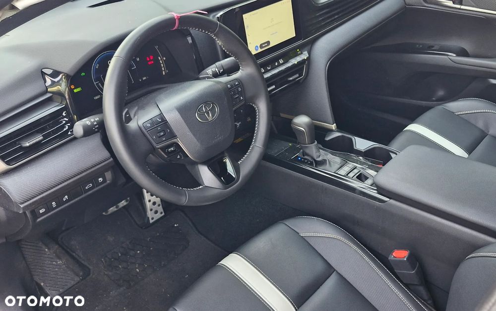 Toyota Camry 2.5 Hybrid Dynamic Force Executive e-CVT - 6