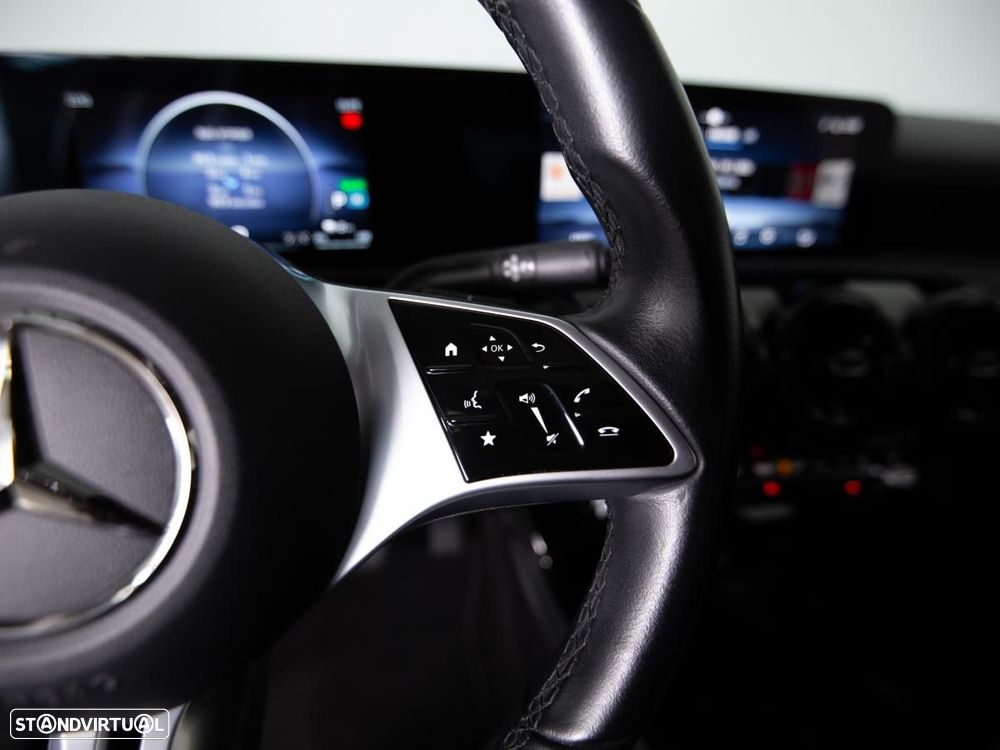 Mercedes-Benz A 250 e - 17