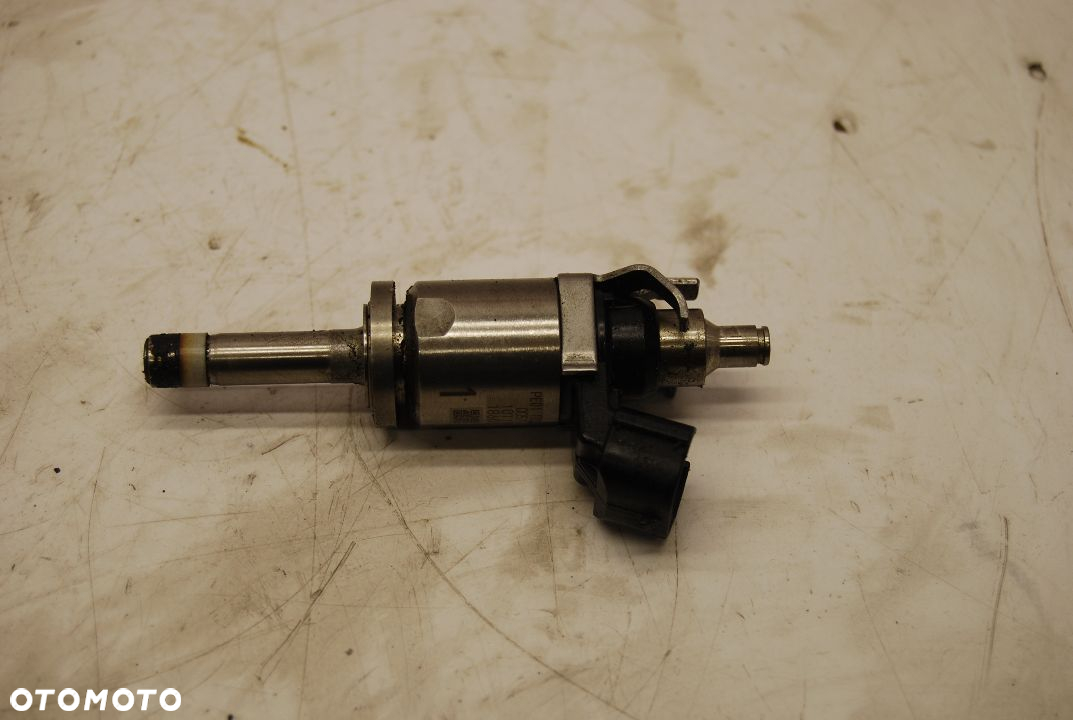 WTRYSKIWACZ PE0113250B MAZDA CX3 2.0 - 2