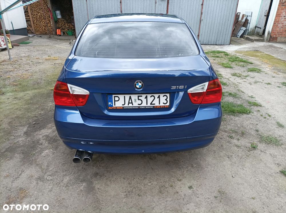 BMW 318I 2006 photo 4