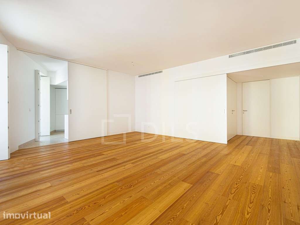 Apartamento T2 com varanda, estacionamento e arrecadação, Lisboa, G... - Grande imagem: 5/27