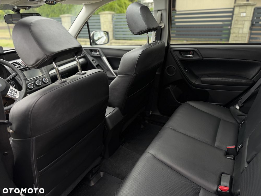 Subaru Forester 2.0XT Platinum Lineartronic - 3