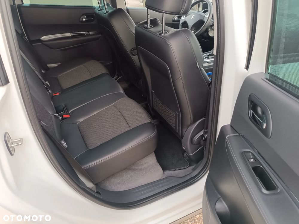 Peugeot 3008 2.0 BlueHDi Active S&S - 27