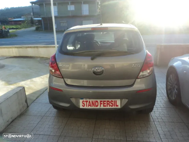 Hyundai i20 1.2 Comfort ESP - 4