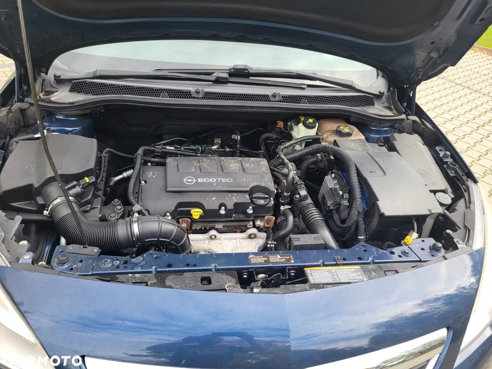 Opel Astra 1.4 Turbo Cosmo - 11