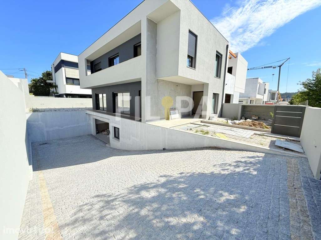 Moradia V3 Nova - Silva Escura, Maia - Grande imagem: 3/26