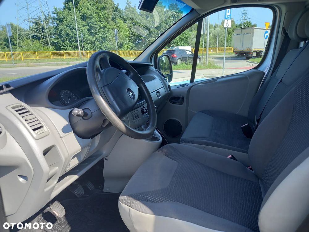 Opel VIVARO - 13