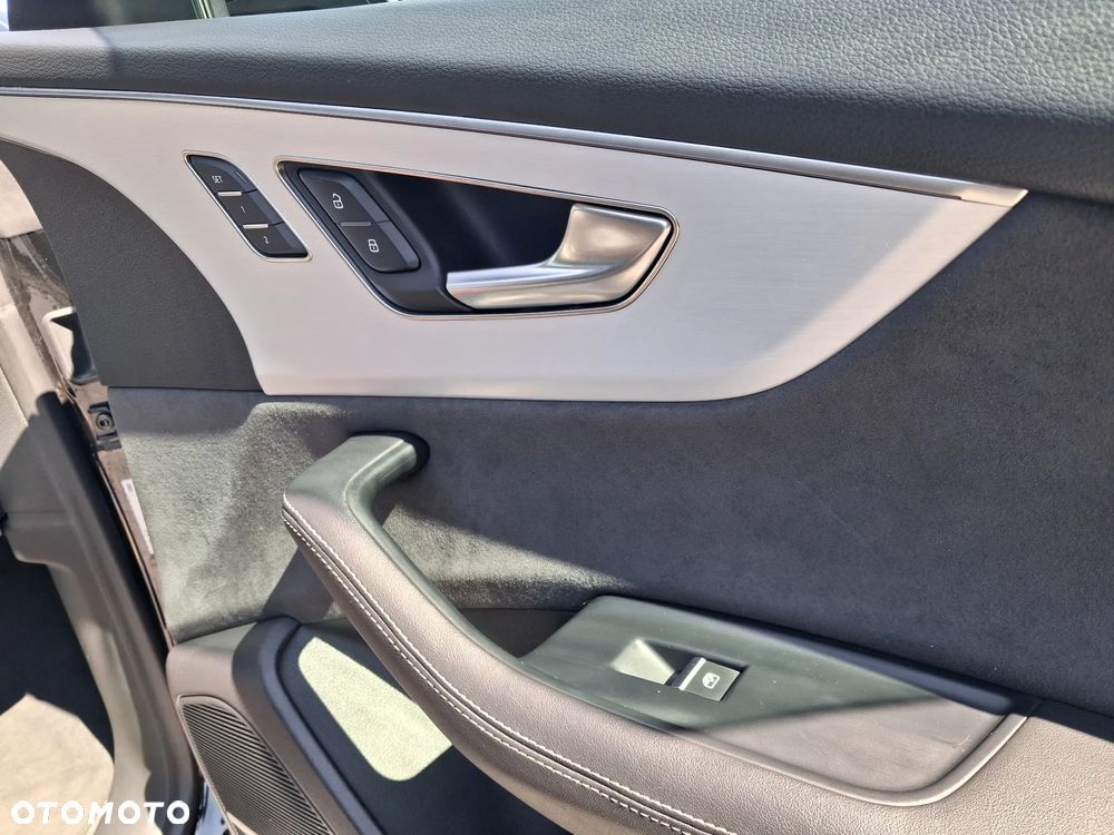 Audi Q8 TDI mHEV 210 kW Quattro Tiptronic - 27