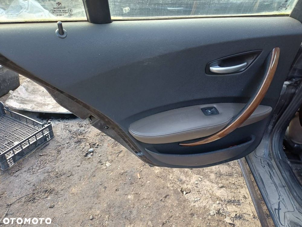 DRZWI KOMPLETNE LEWY TYŁ BMW E87 120 D A35/5 - 6