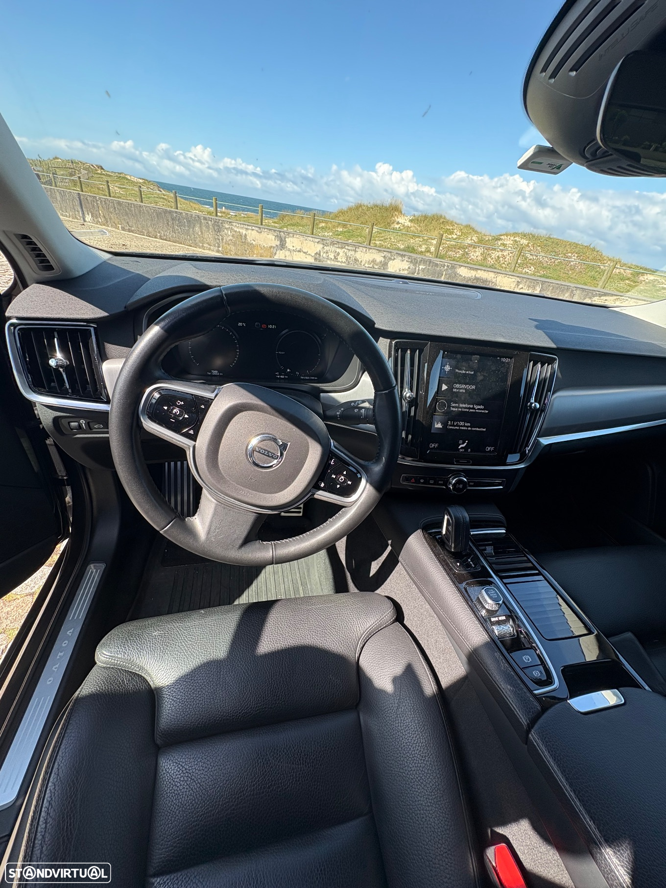 Volvo V90 2.0 T8 Momentum Plus AWD Geartronic - 6