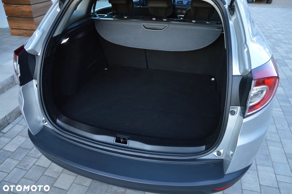 Renault Megane 1.6 16V 100 J'taime - 12