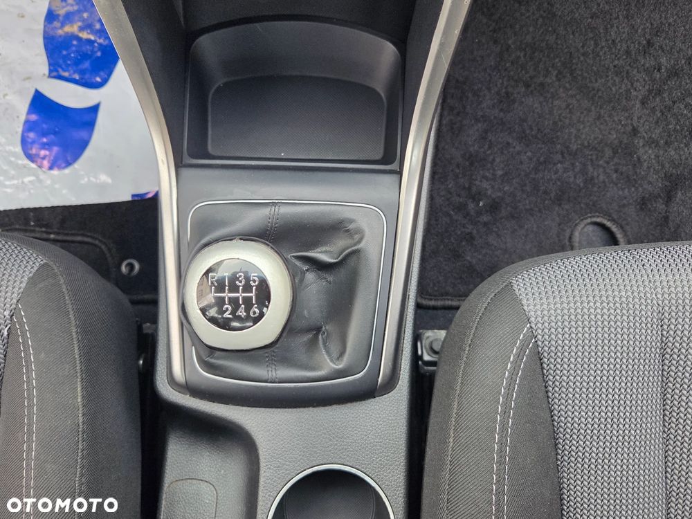 Hyundai i30 blue Kombi 1.6 CRDi Style - 32