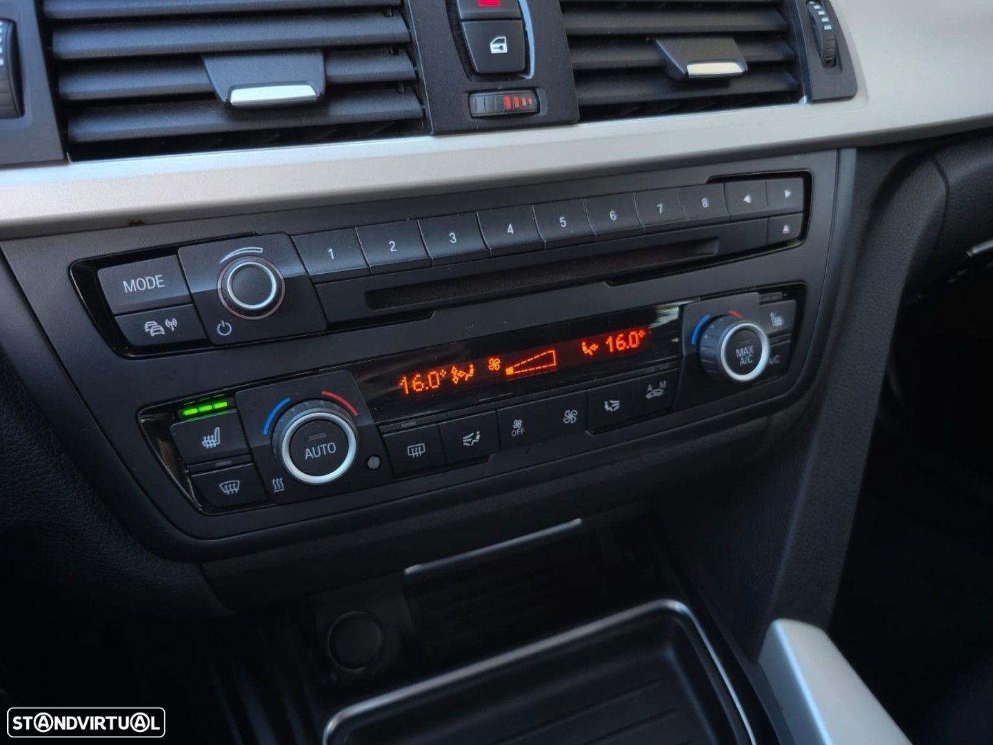 BMW 318 d Touring - 16