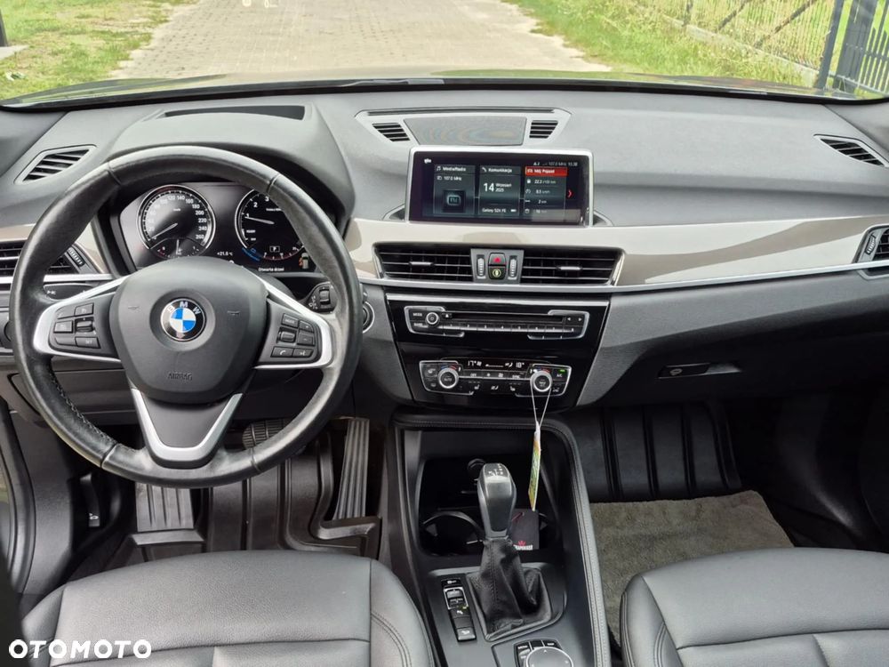 BMW X1 sDrive20i Sport - 8