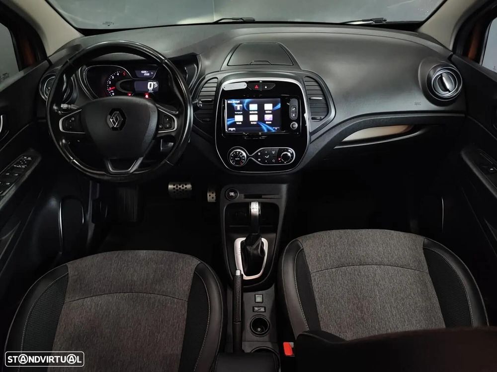 Renault Captur 1.5 dCi Exclusive EDC - 33