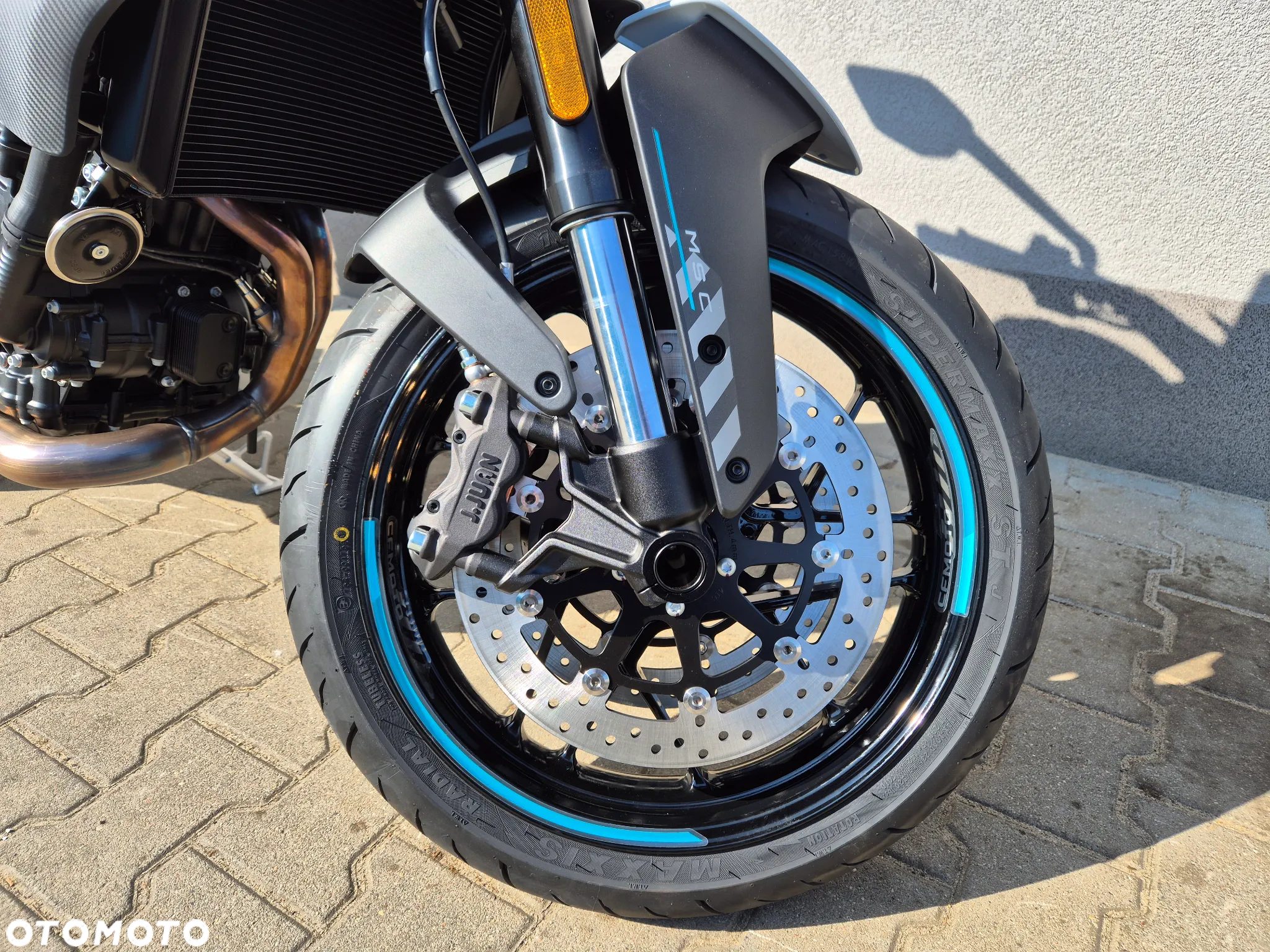 CFMoto NK - 9