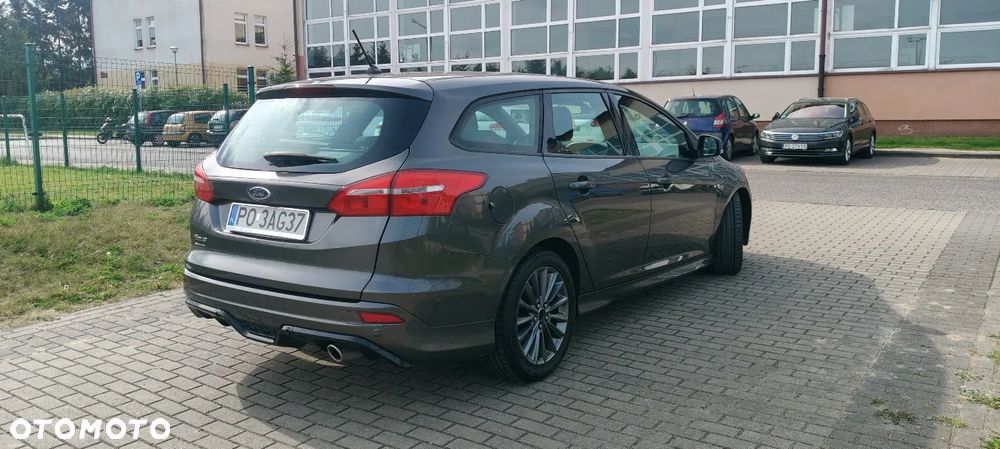 Ford Focus 2.0 TDCi ST-Line Black ASS PowerShift - 3