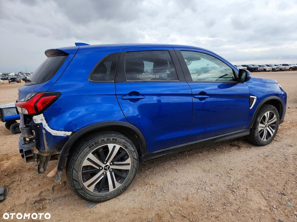 Mitsubishi ASX - 5