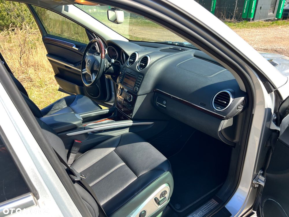 Mercedes-Benz GL 450 4Matic 7G-TRONIC Grand Edition - 12