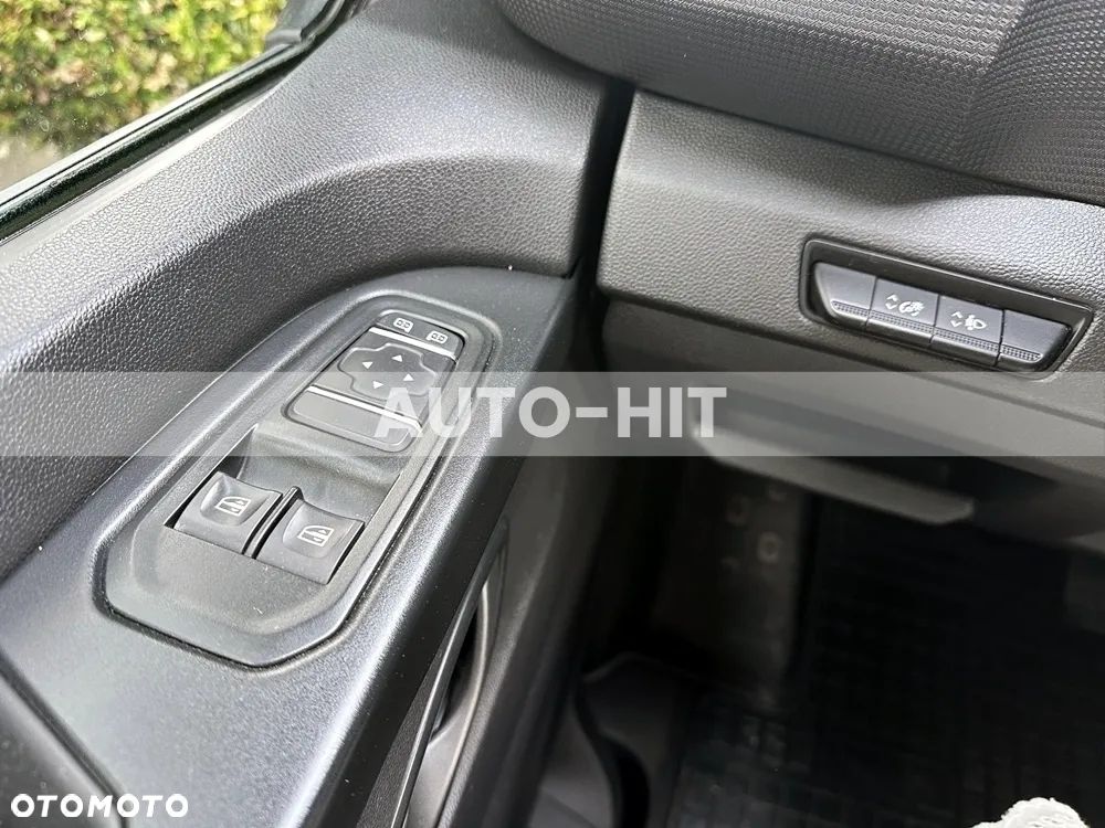 Renault Trafic - 23