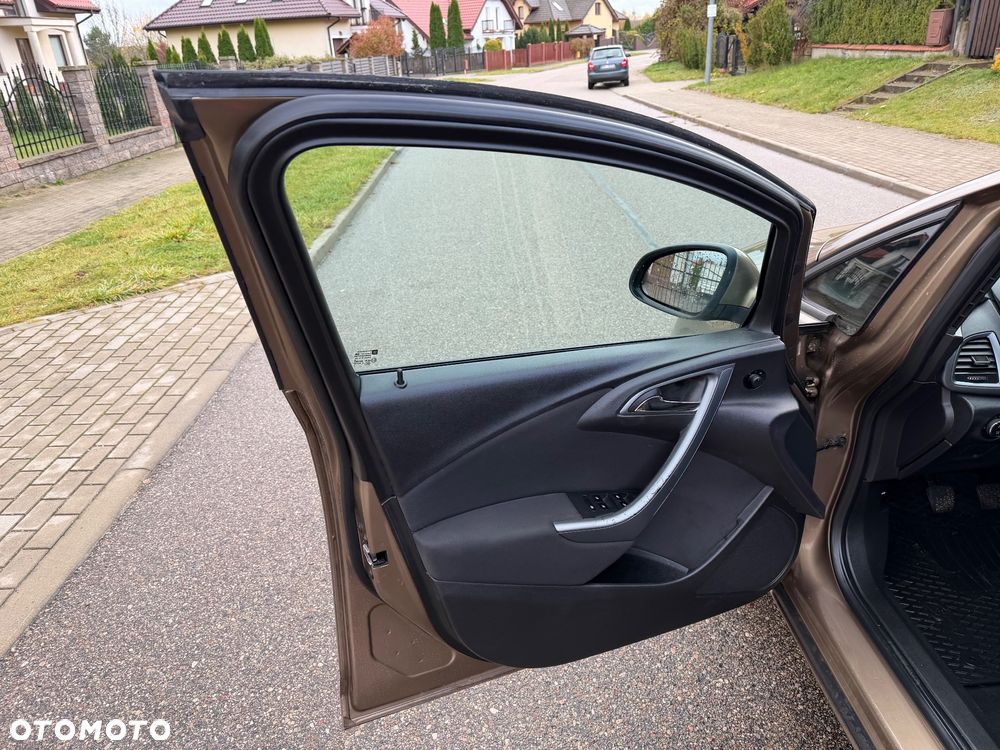 Opel Astra 1.4 Turbo Edition - 22