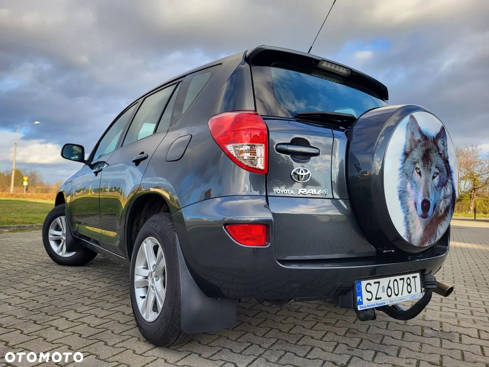 Toyota RAV4 2.0 VVT-i Sol - 8