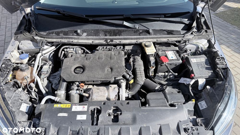 Peugeot 308 BlueHDi 130 EAT8 Stop & Start Allure - 9