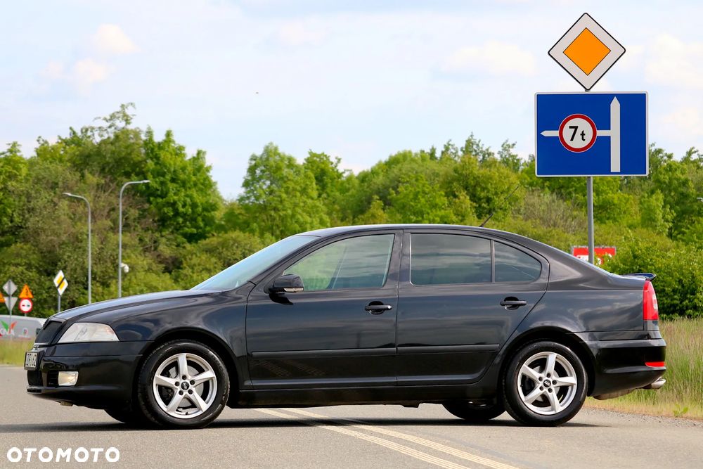 Skoda Octavia 2.0 TDI DPF Elegance - 16