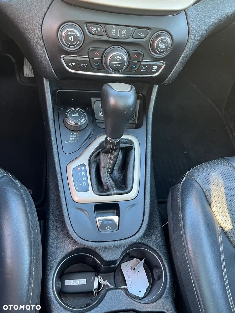 Jeep Cherokee 3.2 V6 Pentastar Active Drive I Automatik Limited - 29