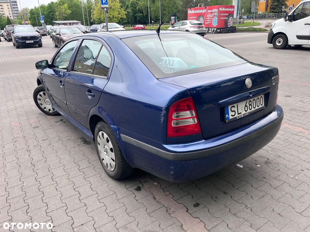 Skoda Octavia 1.6 Tour - 3